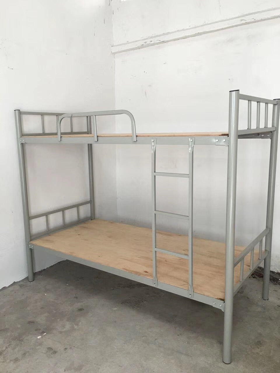 metal bunk bed good quality strong Weight 40KG more in stock Grey