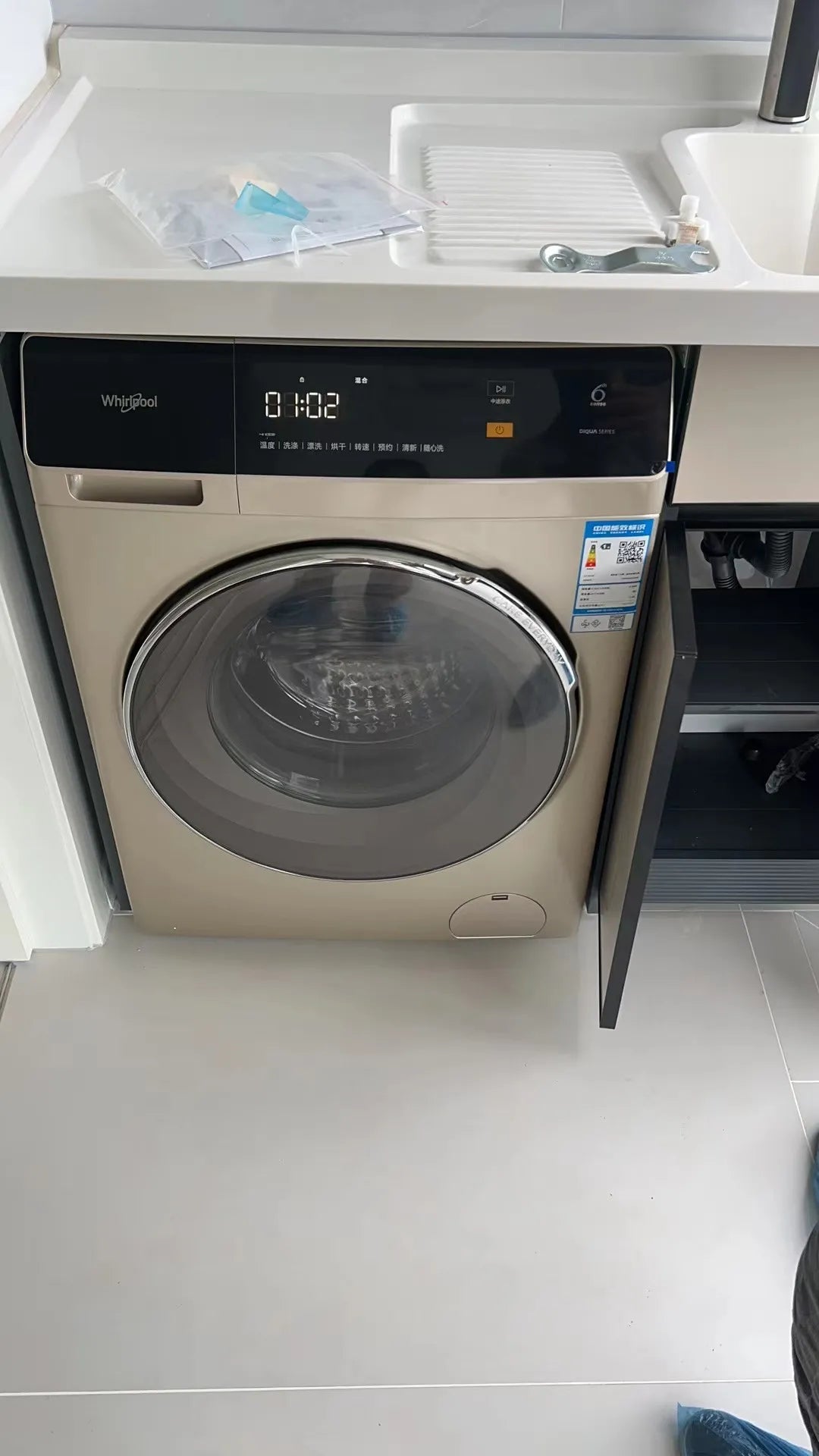 Whirlpool 10kgs Front Loading Washing Machine And Dryer Combo Washer micro-steam air protection