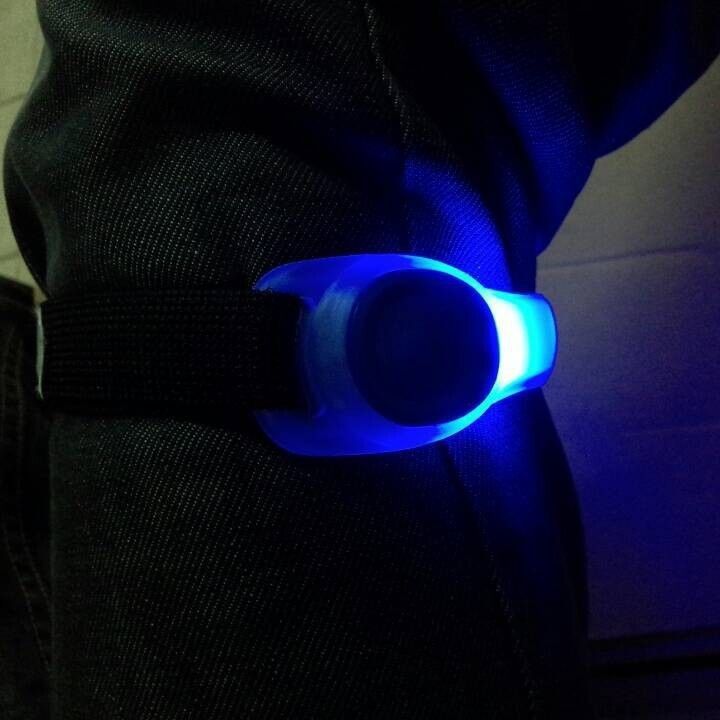 HJ-028 Silicone Luminous Sports Arm Band Warning Light Bicycle Cycling Fixture Trousers Belt